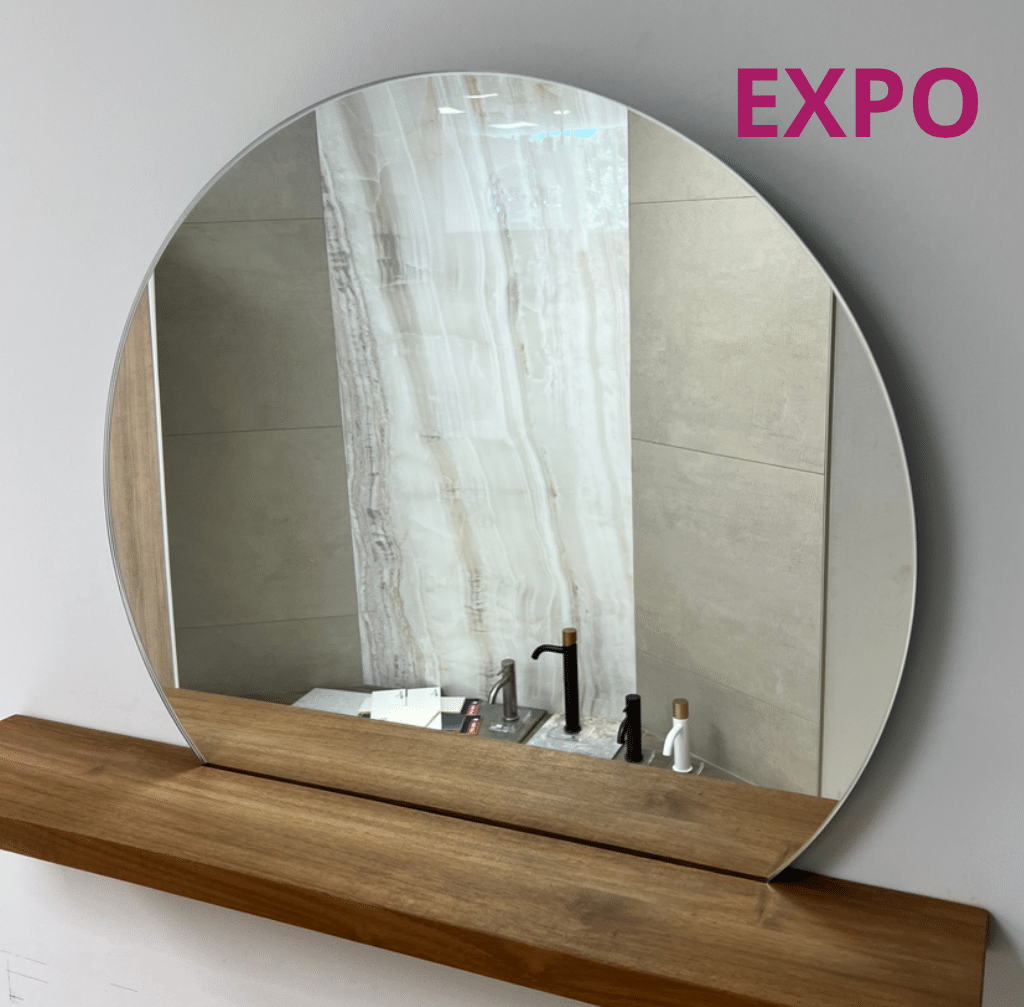 promotion sur un miroir de salle de bain